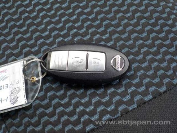 2016 NISSAN NOTE (Stock #: AW1585) - Image 23