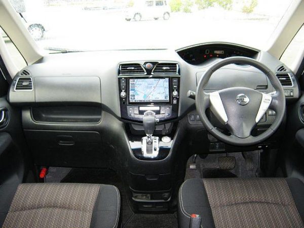 NISSAN SERENA (Stock #: DEE8544) - Image 2