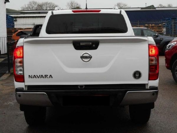 NISSAN NAVARA (Stock #: DFQ2865) - Image 2