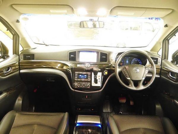 NISSAN ELGRAND (Stock #: DGC5865) - Image 2