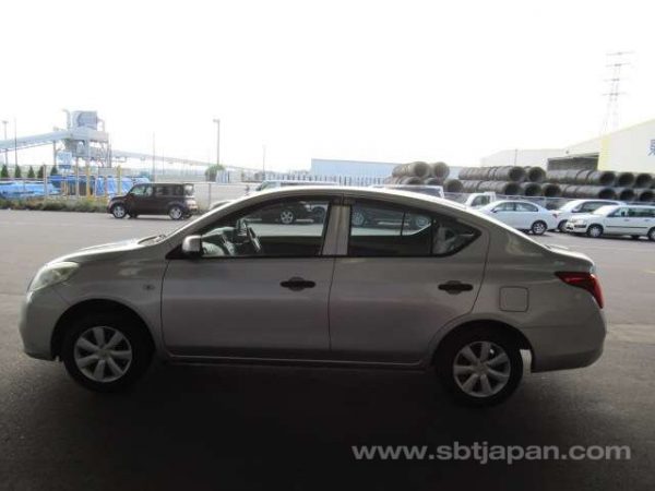 2013 NISSAN LATIO (Stock #: DJ0733) - Image 5