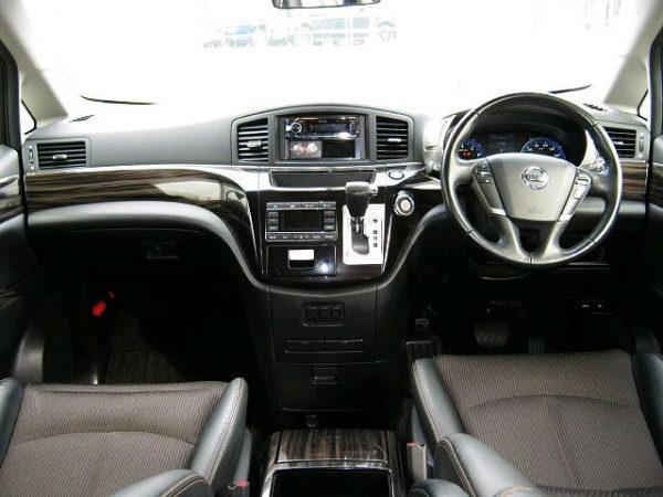 NISSAN ELGRAND (Stock #: DQL8494) - Image 2