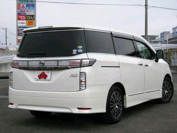 NISSAN ELGRAND (Stock #: DQL8494) - Image 3