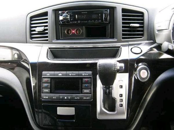 NISSAN ELGRAND (Stock #: DQL8494) - Image 4