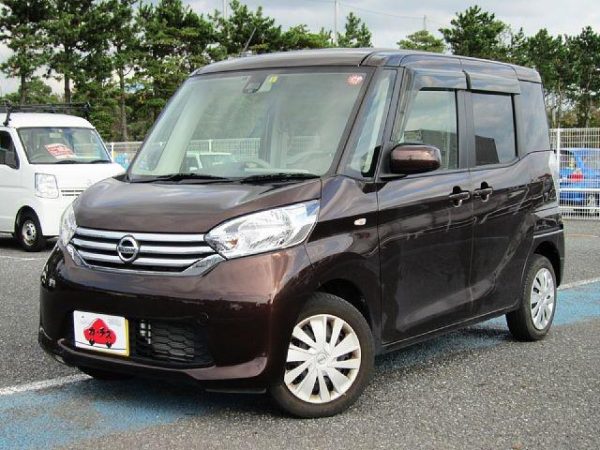 NISSAN DAYZ ROOX (Stock #: DRN5982)
