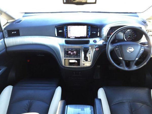 NISSAN ELGRAND (Stock #: DXJ7373) - Image 2