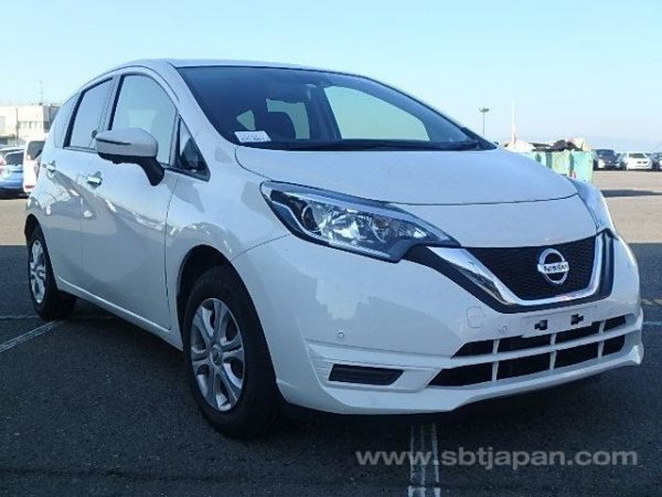 2017 NISSAN NOTE (Stock #: EE5504)