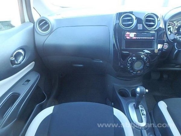 2017 NISSAN NOTE (Stock #: EE5504) - Image 10