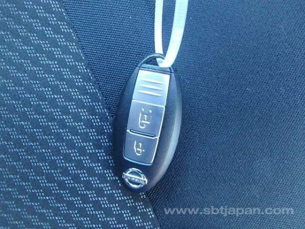 2017 NISSAN NOTE (Stock #: EE5504) - Image 17