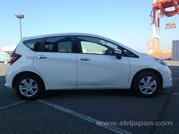2017 NISSAN NOTE (Stock #: EE5504) - Image 8