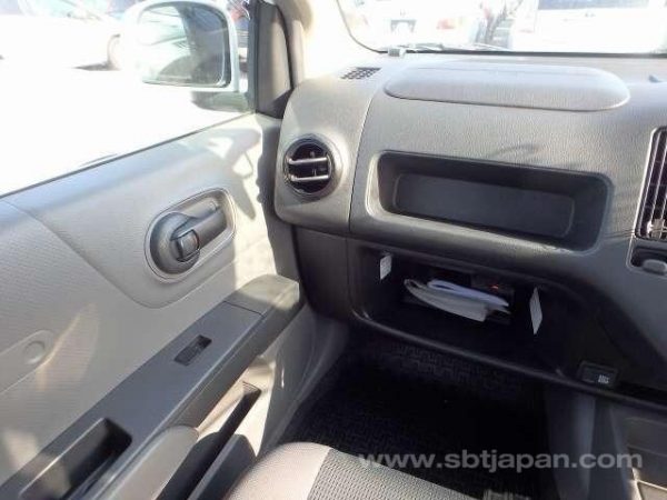 2014 NISSAN AD VAN (Stock #: GC4570) - Image 6