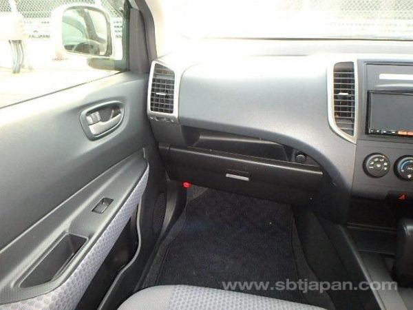 2016 NISSAN WINGROAD (Stock #: HM9717) - Image 8