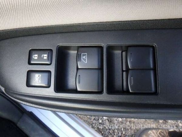 2017 NISSAN NOTE (Stock #: IW4638) - Image 11