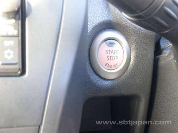 2017 NISSAN NOTE (Stock #: IW4638) - Image 12