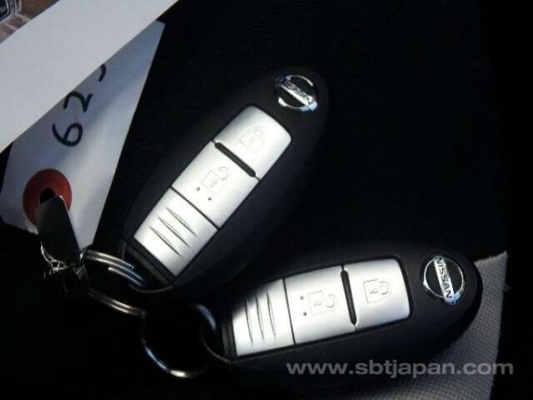 2017 NISSAN NOTE (Stock #: IW4638) - Image 13