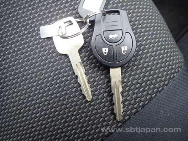 2014 NISSAN LATIO (Stock #: JX5219) - Image 9