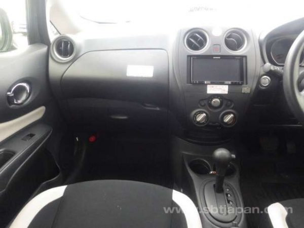 2017 NISSAN NOTE (Stock #: KG8994) - Image 12