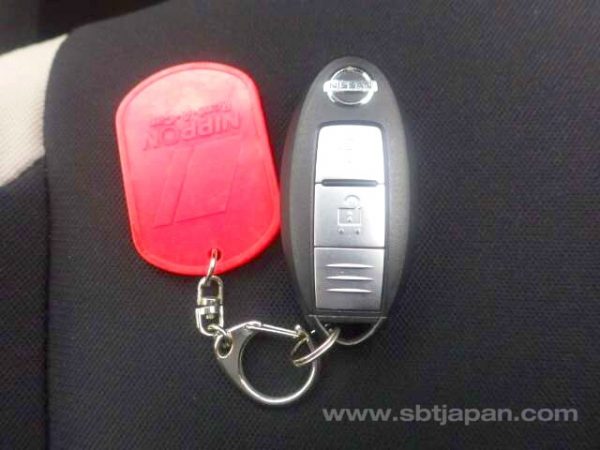 2017 NISSAN NOTE (Stock #: KG8994) - Image 18