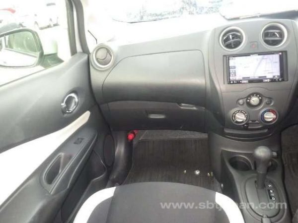 2017 NISSAN NOTE (Stock #: KO8166) - Image 8