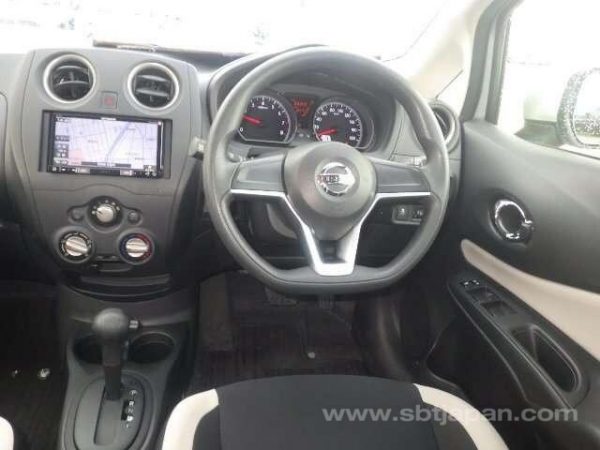 2017 NISSAN NOTE (Stock #: KO8166) - Image 9