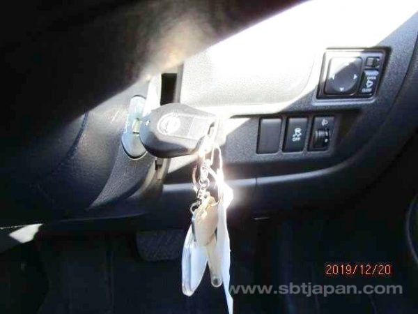 2017 NISSAN MARCH (Stock #: NF4860) - Image 10