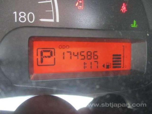 2014 NISSAN LATIO (Stock #: ST6375) - Image 7