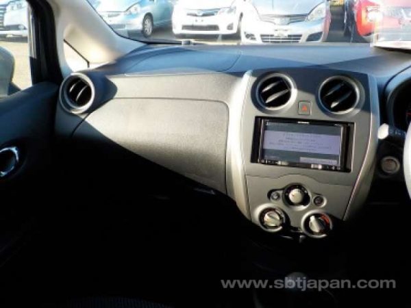 2016 NISSAN NOTE (Stock #: UJ2843) - Image 18