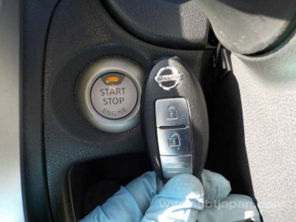 2016 NISSAN NOTE (Stock #: UJ2843) - Image 22