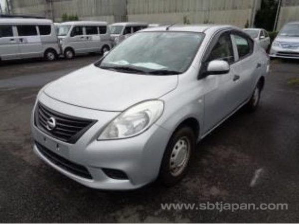 2013 NISSAN LATIO (Stock #: UZ0537)