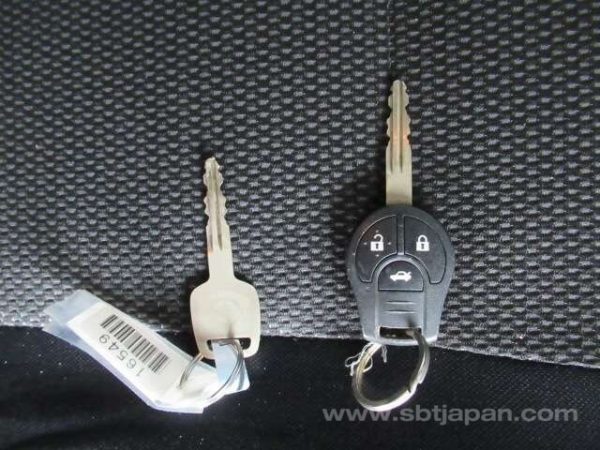 2013 NISSAN LATIO (Stock #: UZ0537) - Image 18