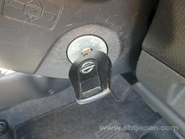 2017 NISSAN MARCH (Stock #: WN8342) - Image 13