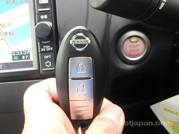 2017 NISSAN NOTE (Stock #: WR0961) - Image 16