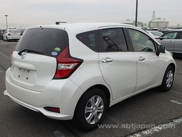2017 NISSAN NOTE (Stock #: WR0961) - Image 4