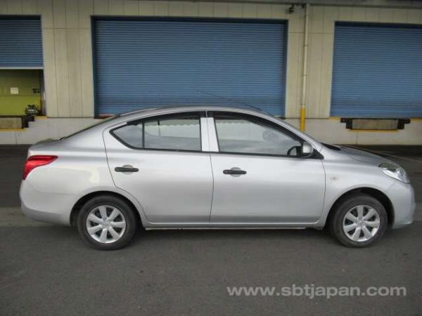 2013 NISSAN LATIO (Stock #: XW3861) - Image 5