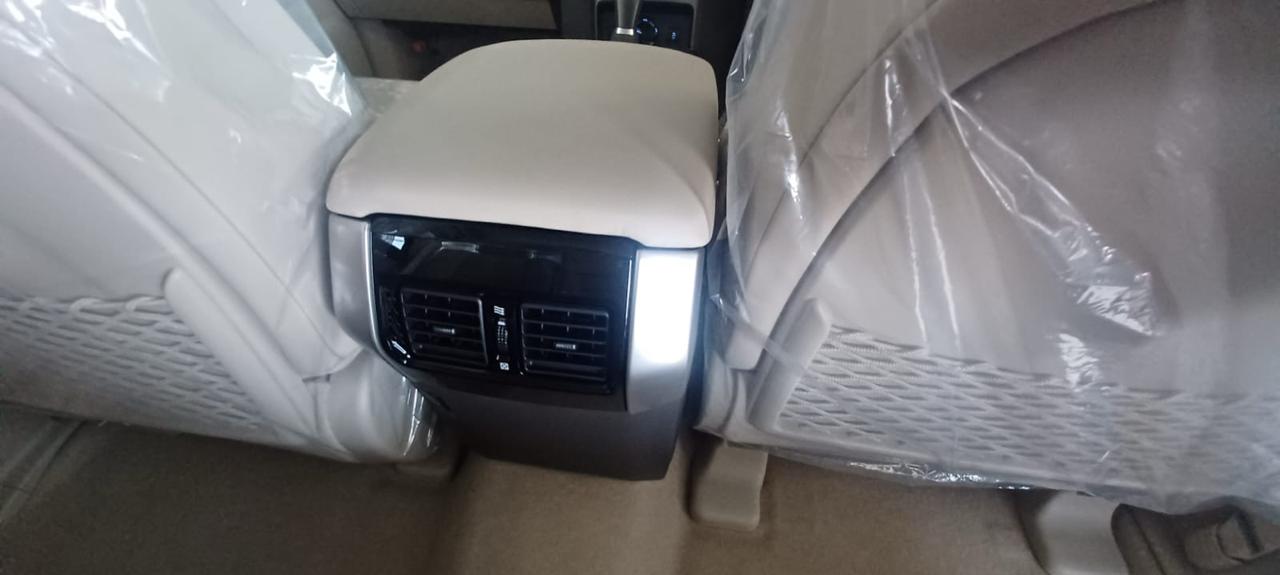 TOYOTA LANDCRUISER PRADO