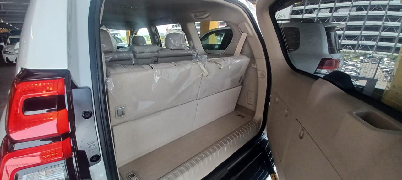 TOYOTA LANDCRUISER PRADO