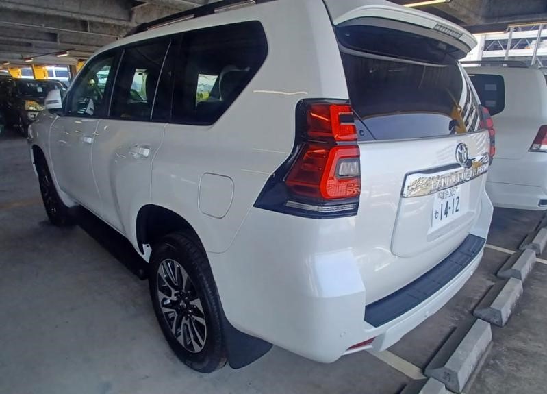 TOYOTA LANDCRUISER PRADO