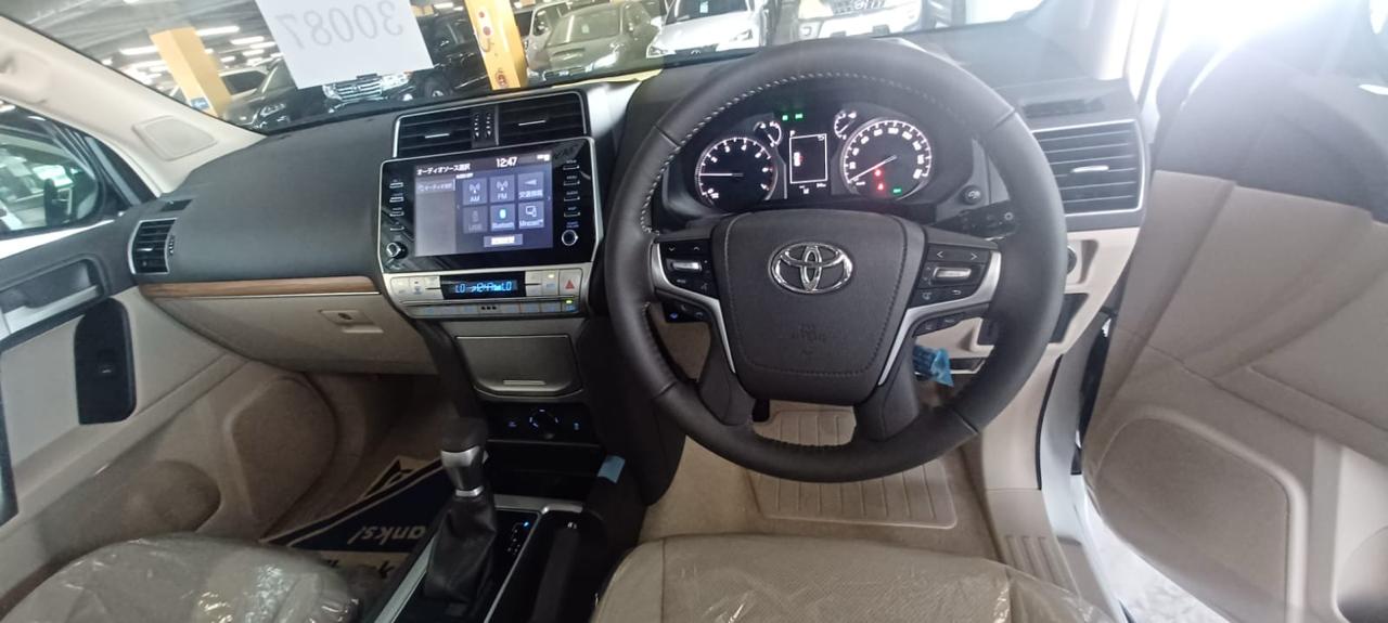 TOYOTA LANDCRUISER PRADO