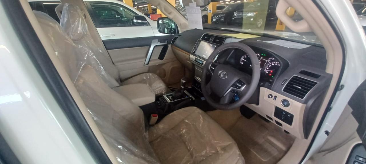 TOYOTA LANDCRUISER PRADO